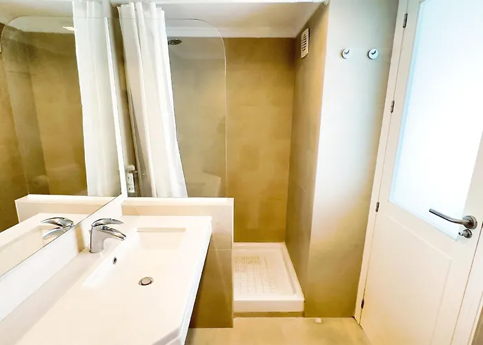 Skol 302 Super One-bedroom Duplex With Sea Views * マルベーリャ