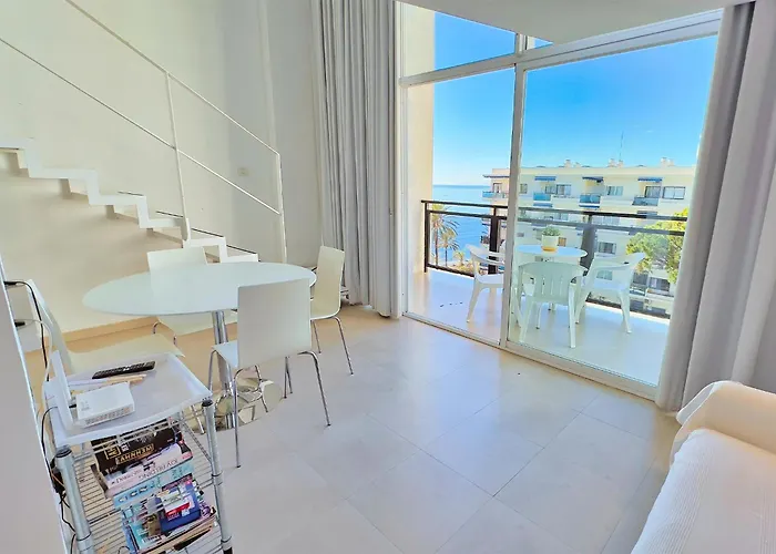 アパート Skol 302 Super One-bedroom Duplex With Sea Views マルベーリャ