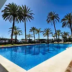 Skol 302 Super One-bedroom Duplex With Sea Views *